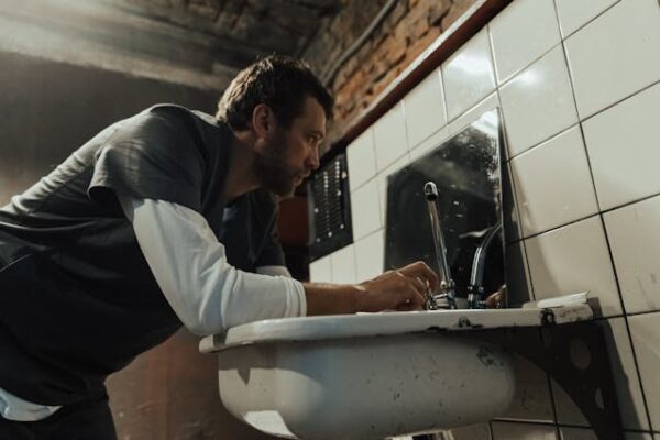 Plomero Profesional - Soluciones Efectivas para tus Problemas de Plomería